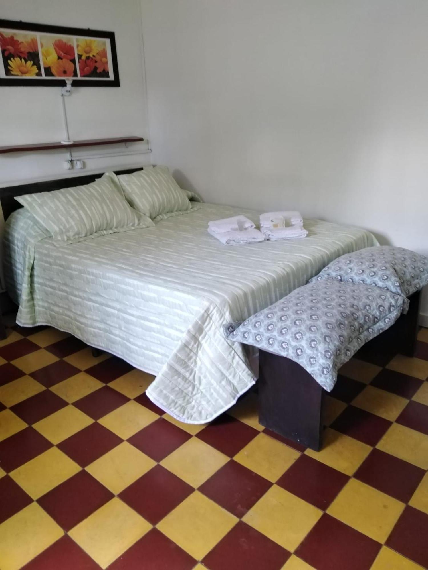 Apartamento Monoambiente Independiente En Salto Ciudad Apartment Exterior photo